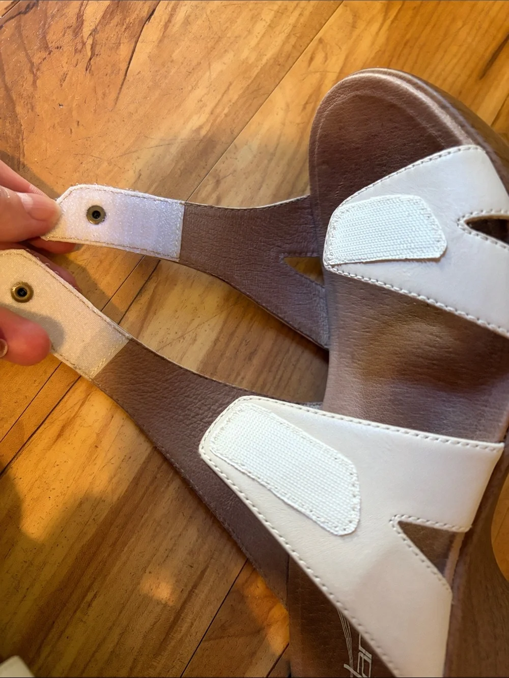 Dansko Jodi Strappy Wedge Sandals EU 40 US 9.5-10 beige leather The Walking Co.